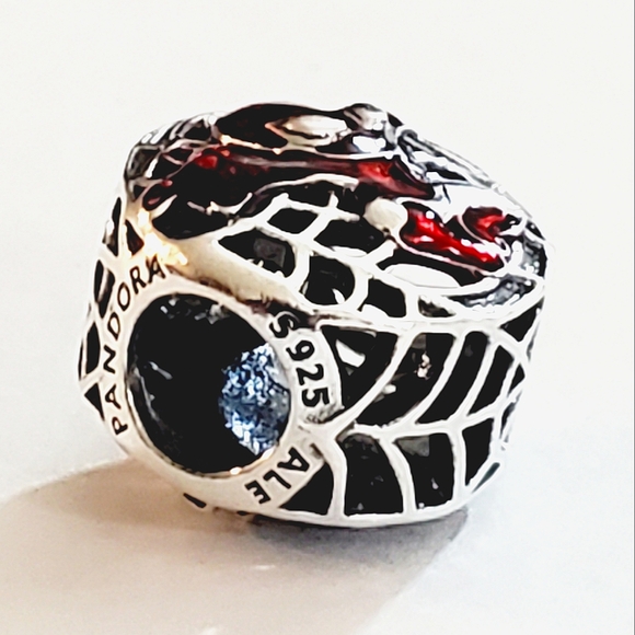 Authentic NEW Pandora Marvel Spider-Man Soaring City Charm S925ALE - Picture 4 of 10